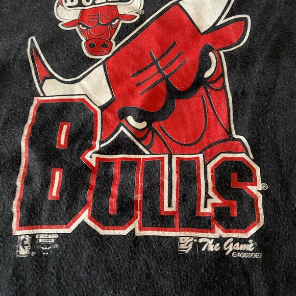 Vintage ‘91 Officially licensed Chicago Bulls Tshirt - Picture 2 of 3